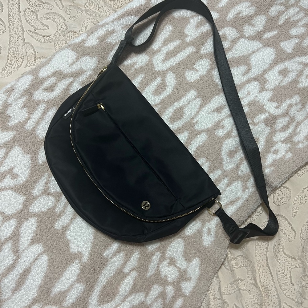 Lululemon All Night Festival Bag 5L black nylon with gold hardware
